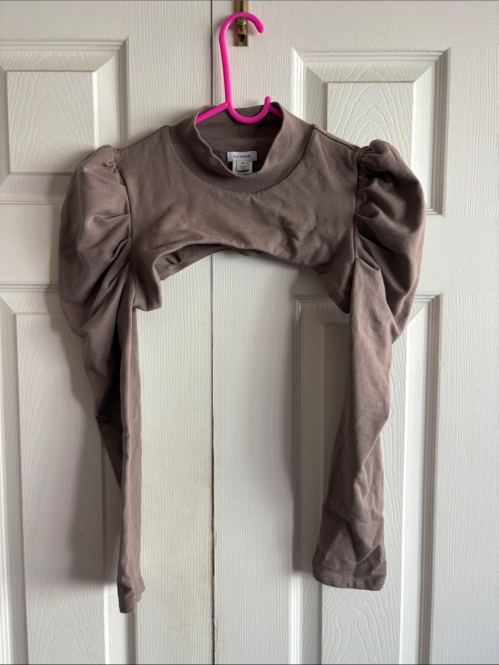 Cuyana Women’s Puff-Sleeve Crop Top in Taupe